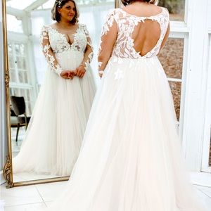 Galina Signature Wedding Dress 9slswg862